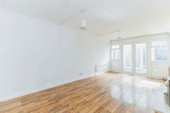 2 Bedroom Semi-Detached Bungalow For Sale In Valletort Park, Brixham, TQ5