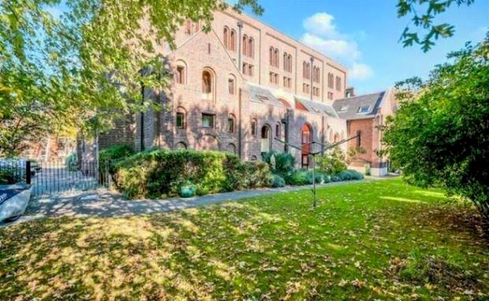 1 Bedroom Flat To Rent In Simpson Road, Portsmouth, PO2