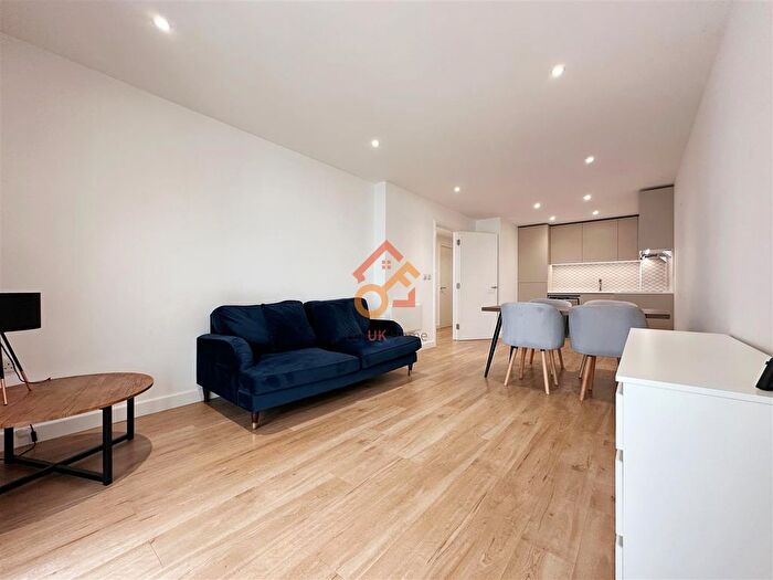 1 Bedroom Flat To Rent In Cornelia House, Caversham Road, London, NW9