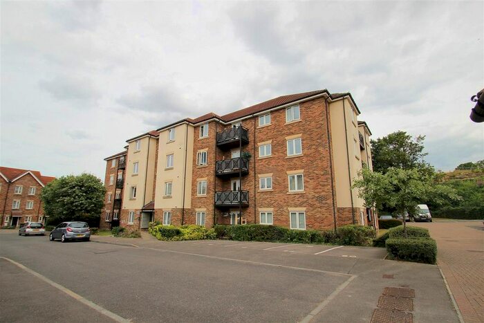 2 Bedroom Flat To Rent In Rockwell Court, Tovil, Maidstone, ME15