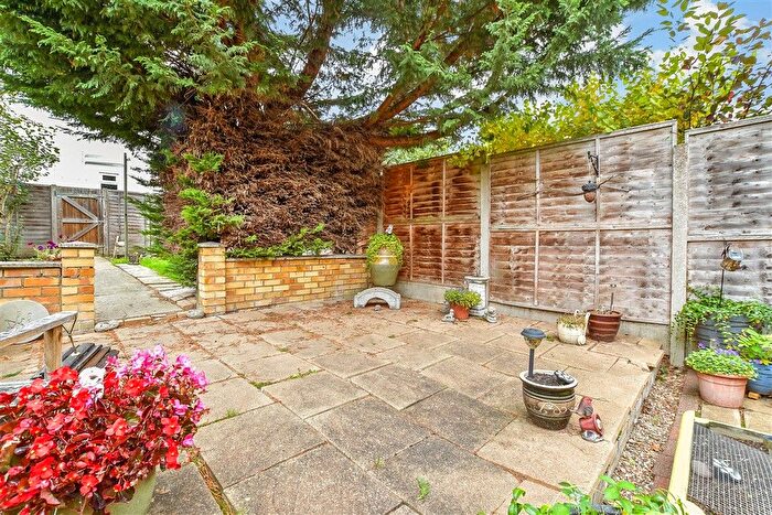 3 Bedroom Terraced House For Sale In Hunton Road, Chainhurst, Marden, Kent, TN12