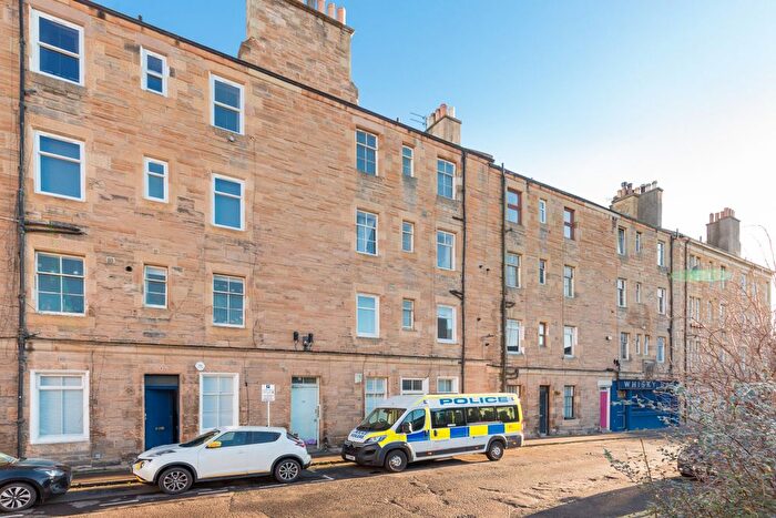 1 Bedroom Flat For Sale In , St Leonard’S Hill, Newington, EH8