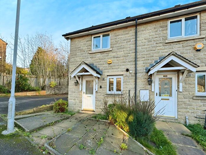 2 Bedroom End Of Terrace House To Rent In Causeway Side, Linthwaite, Huddersfield, West Yorkshire, HD7