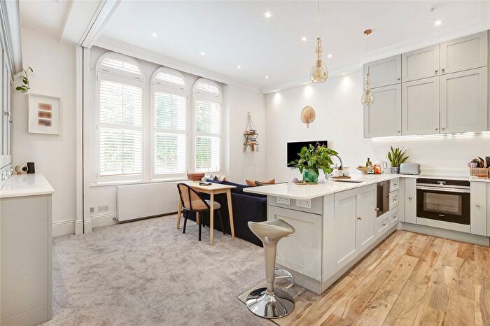 1 Bedroom Flat To Rent In Warrington Crescent, Maida Vale, London, W9