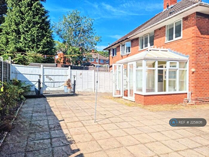3 Bedroom Semi-Detached House To Rent In Oxley Grove, Birmingham, B29