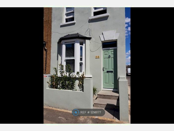 2 Bedroom Terraced House To Rent In Field Road, London E7