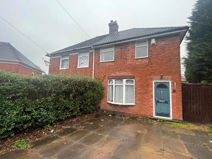 3 Bedroom House To Rent In Pailton Grove, Birmingham, B29