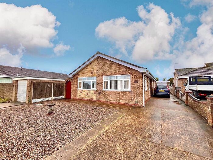 3 Bedroom Detached Bungalow For Sale In Ashwood Close, Caister-On-Sea, NR30