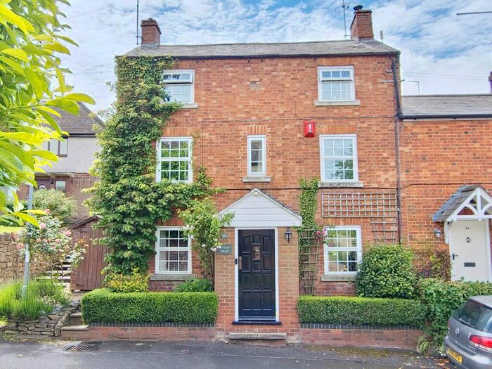 4 Bedroom Semi-Detached House For Sale In Bedford Road, Denton, NN7