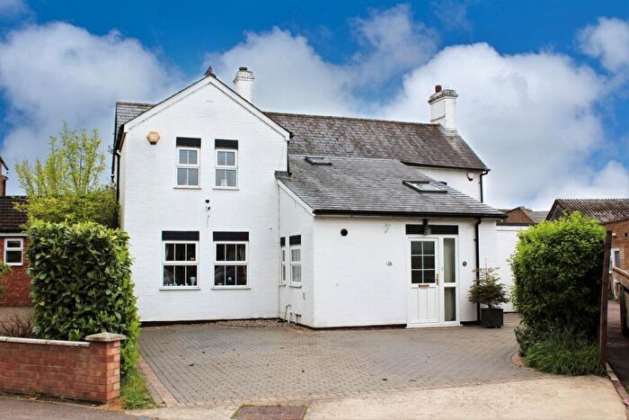 5 Bedroom Detached House For Sale In Astwick Road, Stotfold, Hitchin, SG5