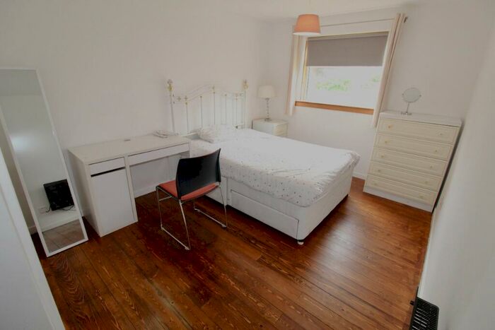 4 Bedroom Flat To Rent In Hmo St Mungo Ave, Townhead, G4