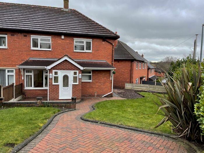 3 Bedroom Semi-Detached House To Rent In Gilliat Walk, Bentilee, Stoke-On-Trent, Staffordshire, ST2