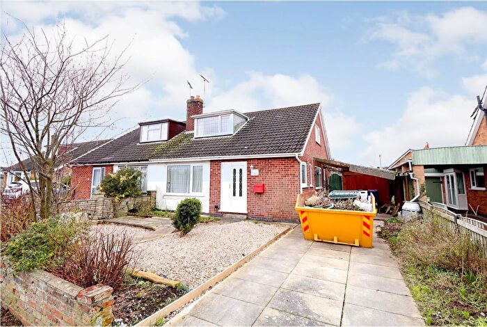 3 Bedroom Semi Detached Bungalow For Sale In Roman Avenue South, Stamford Bridge, York, YO41