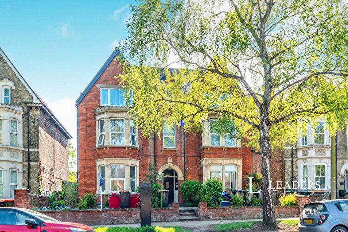 1 Bedroom Flat To Rent In Clapham Road, Bedford, MK41