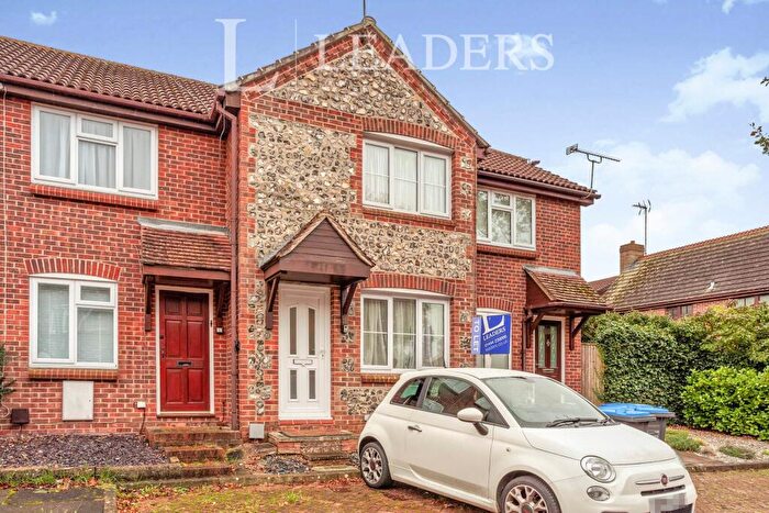 2 Bedroom House To Rent In Perryfields, Burgess Hill, RH15