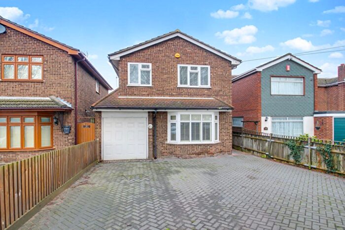 4 Bedroom Detached House For Sale In London Road, Benfleet, SS7