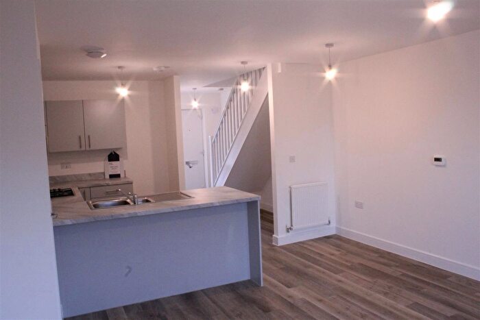 2 Bedroom End Of Terrace House To Rent In Scotney Drive, Dartford, DA9