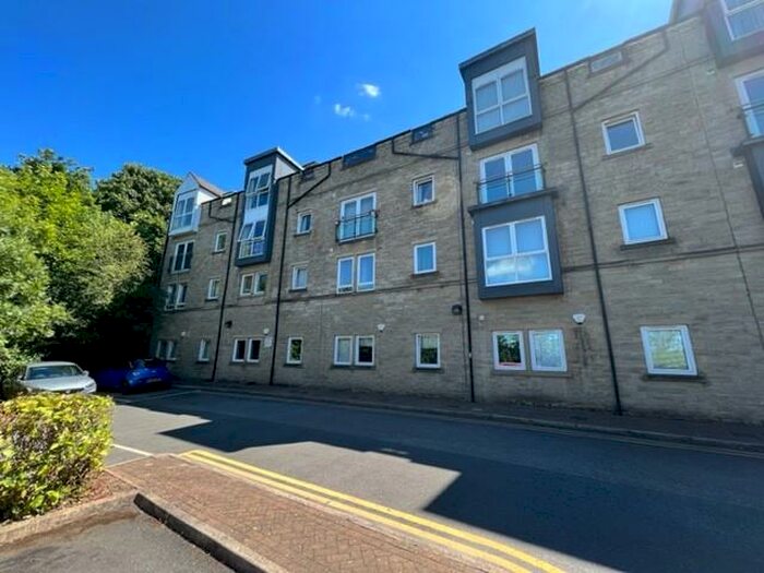 1 Bedroom Flat To Rent In Otley Road, Bradford, BD3