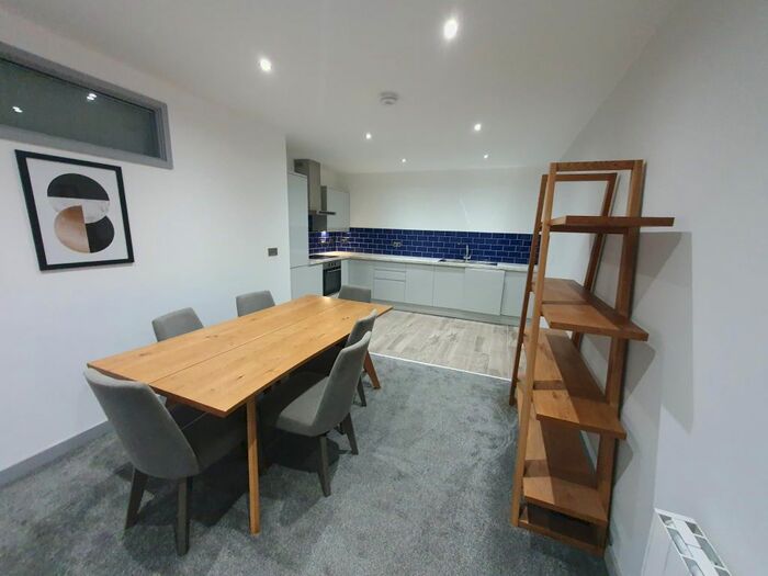 3 Bedroom Flat To Rent In St. Sepulchre Gate, Doncaster, DN1