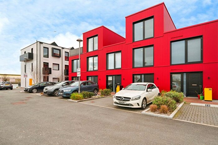 3 Bedroom Property For Sale In Redbridge Quay, Birkenhead, CH41