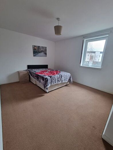 2 Bedroom Flat To Rent In Redshank Avenue, Renfrew, PA4