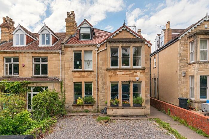 2 Bedroom Flat To Rent In Effingham Road, St. Andrews, Bristol, BS6