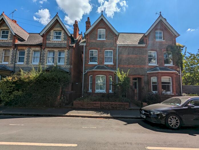 1 Bedroom Flat To Rent In New Road, Reading, RG1