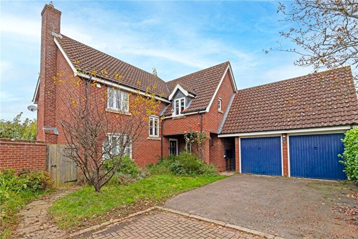 4 Bedroom Detached House For Sale In Damms Pastures, Highfields Caldecote, Cambridge, CB23