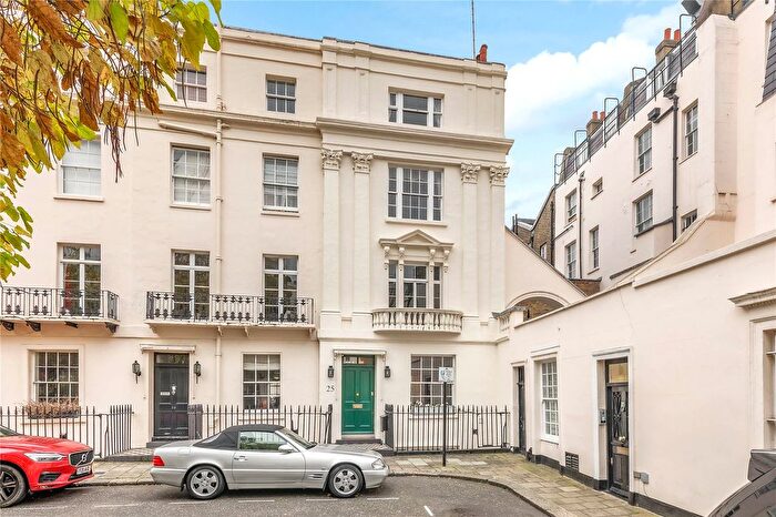 3 Bedroom Terraced House For Sale In Victoria Square, London, SW1W