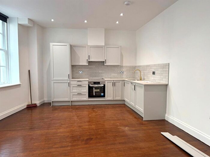 2 Bedroom Flat To Rent In Bartholomews, Brighton, BN1