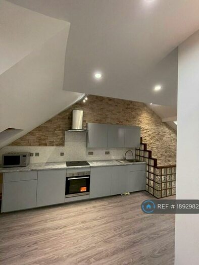 1 Bedroom Flat To Rent In Deerbrook Road, London, SE24