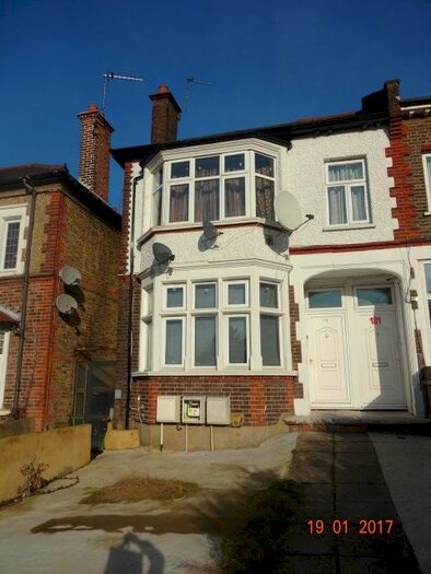 1 Bedroom Maisonette To Rent In Leigham Court Road, London, SW16