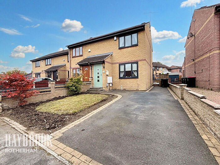 2 Bedroom End Of Terrace House For Sale In Sheffield Lane, Rotherham, S60