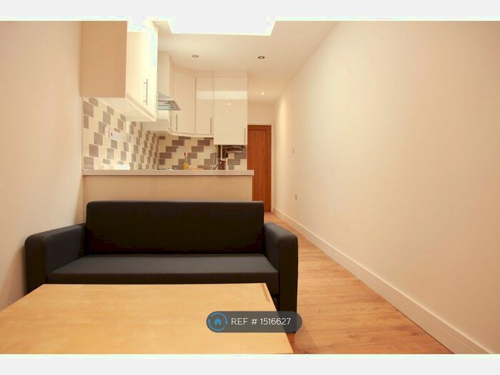 1 Bedroom Flat To Rent In Northumberland Road, North Harrow, HA2