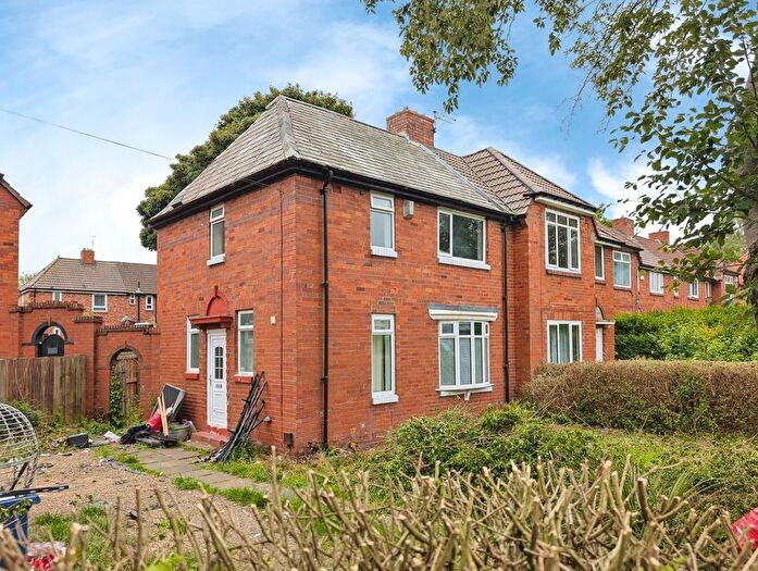 3 Bedroom Semi Detached House For Sale In Two Ball Lonnen, Fenham, Newcastle Upon Tyne, NE4