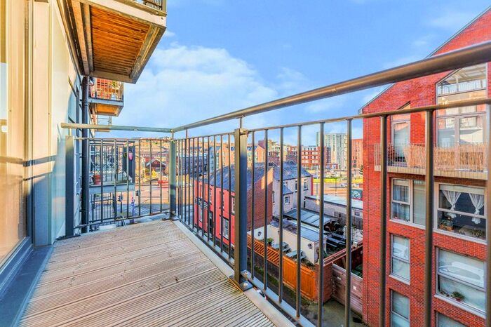 1 Bedroom Flat To Rent In Watery Street, Sheffield, South Yorkshire, S3