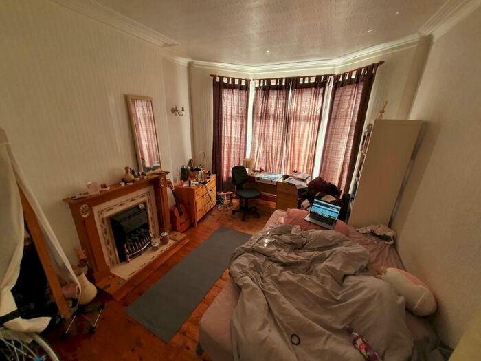 1 Bedroom House To Rent In Australia Road (Rooms), Heath, Cardiff, CF14
