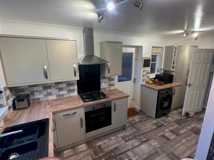 3 Bedroom Detached House To Rent In Mallory Close, Chesterfield, S41