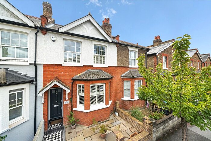 3 Bedroom Terraced House For Sale In Beaconsfield Road, Surbiton, KT5