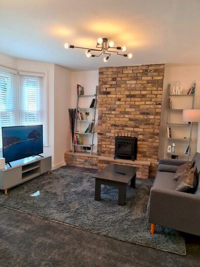 2 Bedroom Apartment To Rent In Ling Road, Canning Town, London, E16