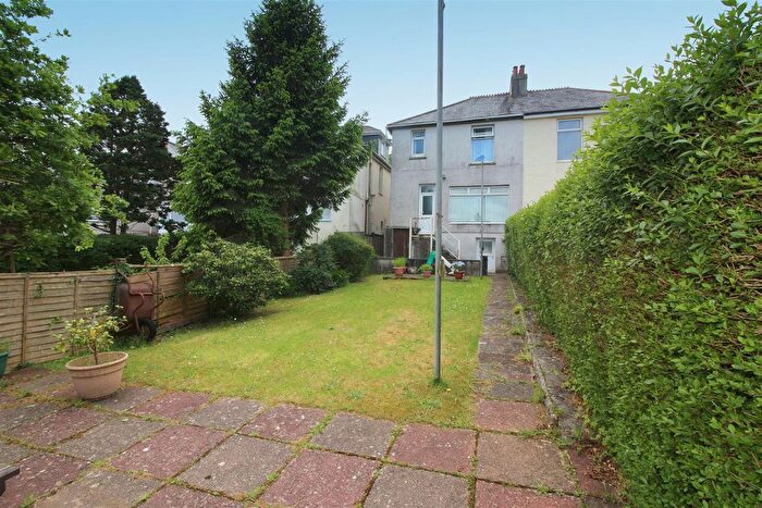 3 Bedroom Semi-detached House For Sale In Callington Road, Saltash, PL12