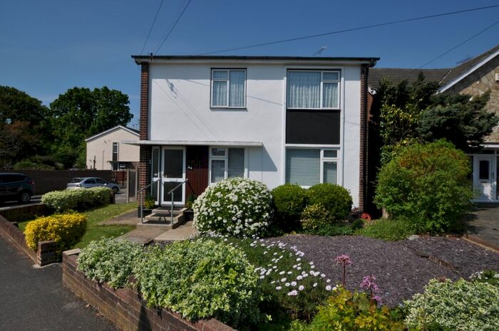 2 Bedroom Flat To Rent In Kenneth Road, Thundersley, SS7