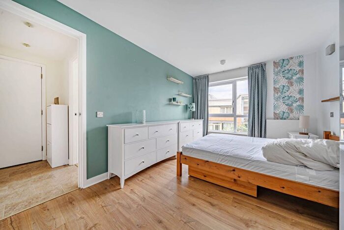 2 Bedroom Flat To Rent In Greenroof Way, Greenwich Millennium Village, London, SE10