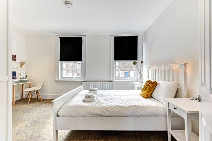 1 Bedroom Terraced House To Rent In Queens Park Road, Brighton, East Sussex, BN2