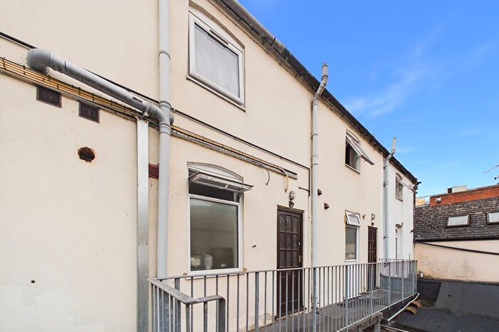 1 Bedroom Flat To Rent In London Road, Reading, Berkshire, RG1