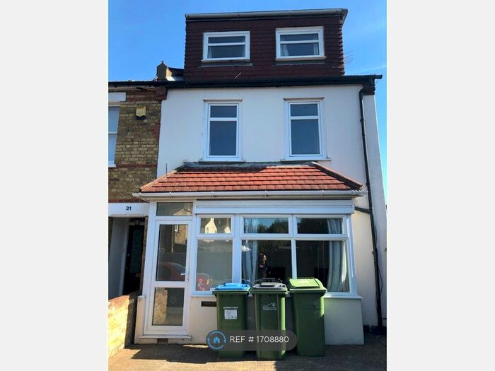 4 Bedroom End Of Terrace House To Rent In Gaitskell Road, London, SE9