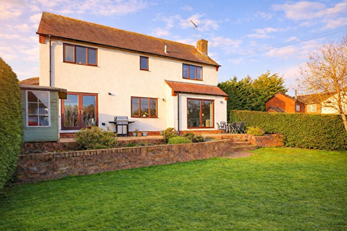 4 Bedroom Detached House For Sale In Amblers Way, Padbury, MK18