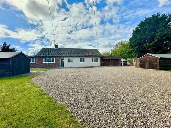 3 Bedroom Detached Bungalow For Sale In The Street, Sutton, NR12