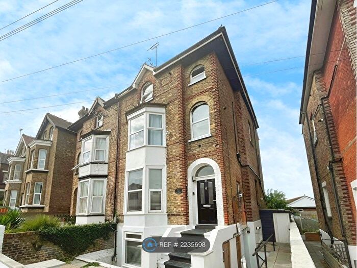 1 Bedroom Flat To Rent In Belmont Road, Broadstairs, CT10