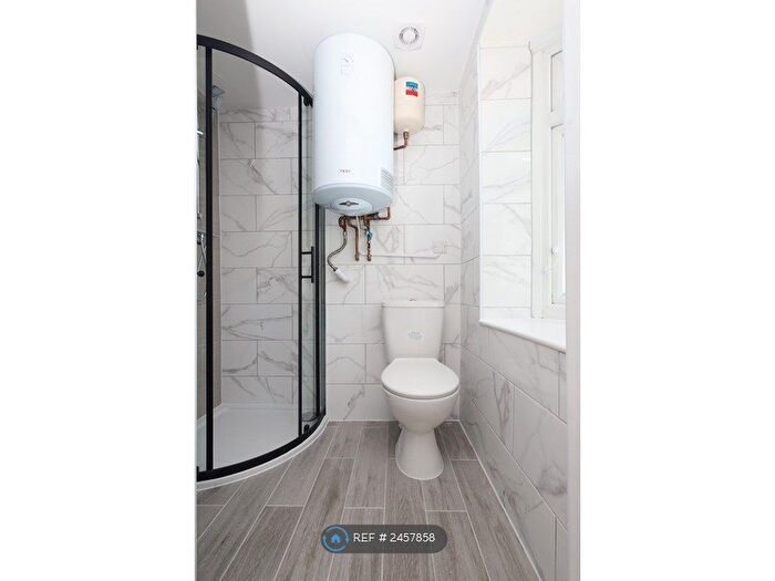 Studio To Rent In Coniston Avenue, London, UB6